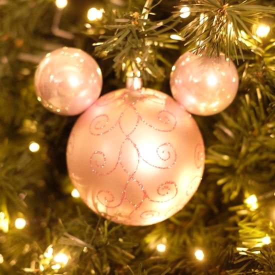 Natal Disney - Bola Arabesco 2 Verde Azul e Rosa Claro 10cm - 2 Un - Natal  da 25